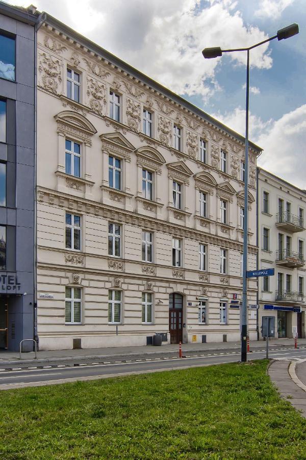 Apartament Bialy Z Jacuzzi Krakow Bagian luar foto